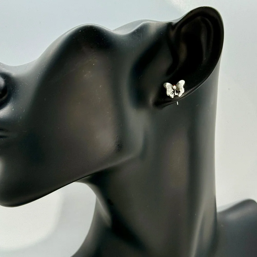 Loris Gifts Butterfly Stud Earrings‎ Silver Tone Sensitive Ears Cute